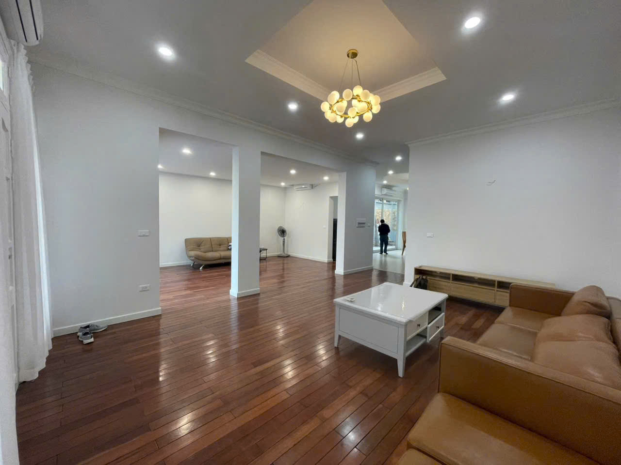 Biệt thự 5 Phòng Ngủ đủ đồ cho thuê giá hợp lý ở Khu Ciputra Hà Nội