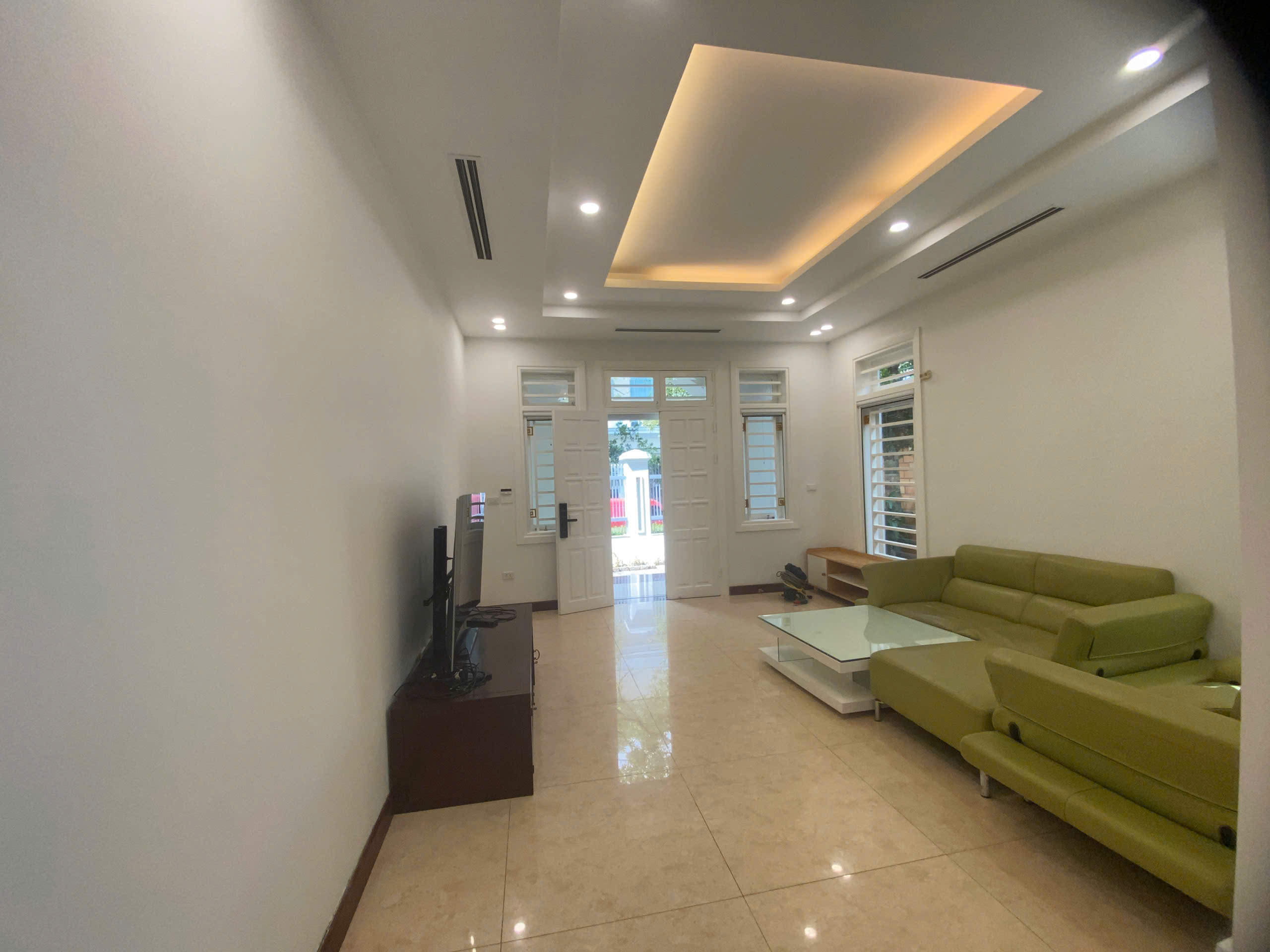 Cho Thuê biệt thự 5 Phòng Ngủ diện tích 250m2 ở lô C5 Khu Ciputra Hà Nội giá 60 Triệu/Tháng